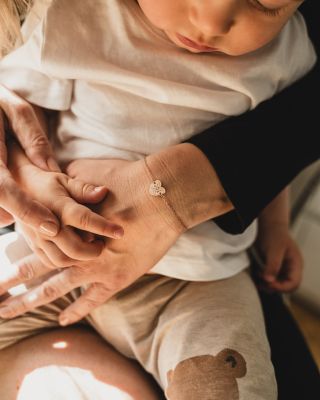 🌷Přejeme všem maminkám krásný Den matek. Ať je plný lásky, klidu a radosti. Zasloužíte si být hýčkány. Dnes a každý den. A...